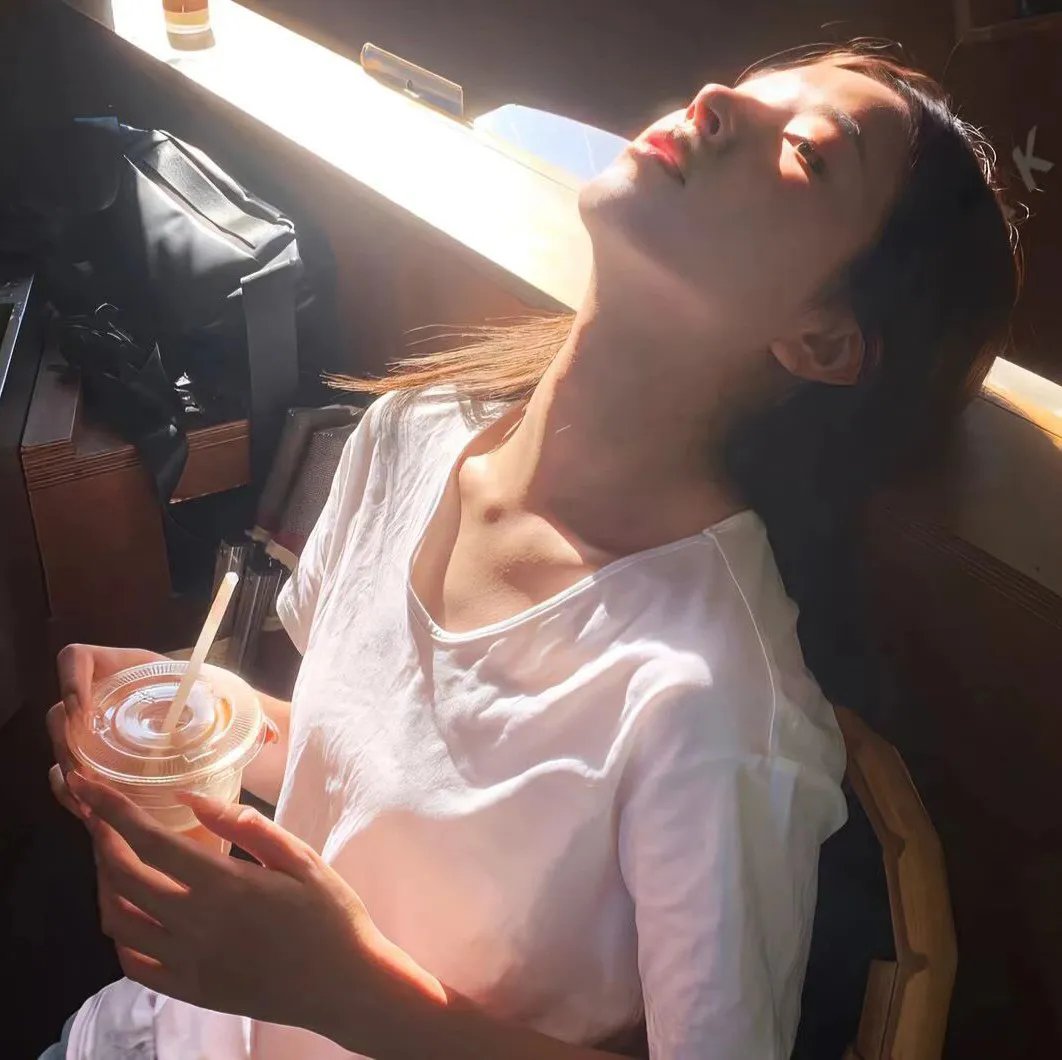 闺房淫娃